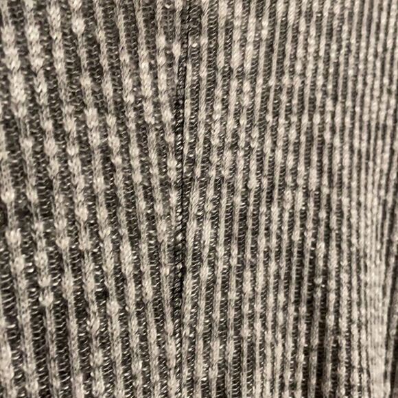 Dina Be lined side tail scoop neck marled grey knit tunic size S - Picture 8 of 8